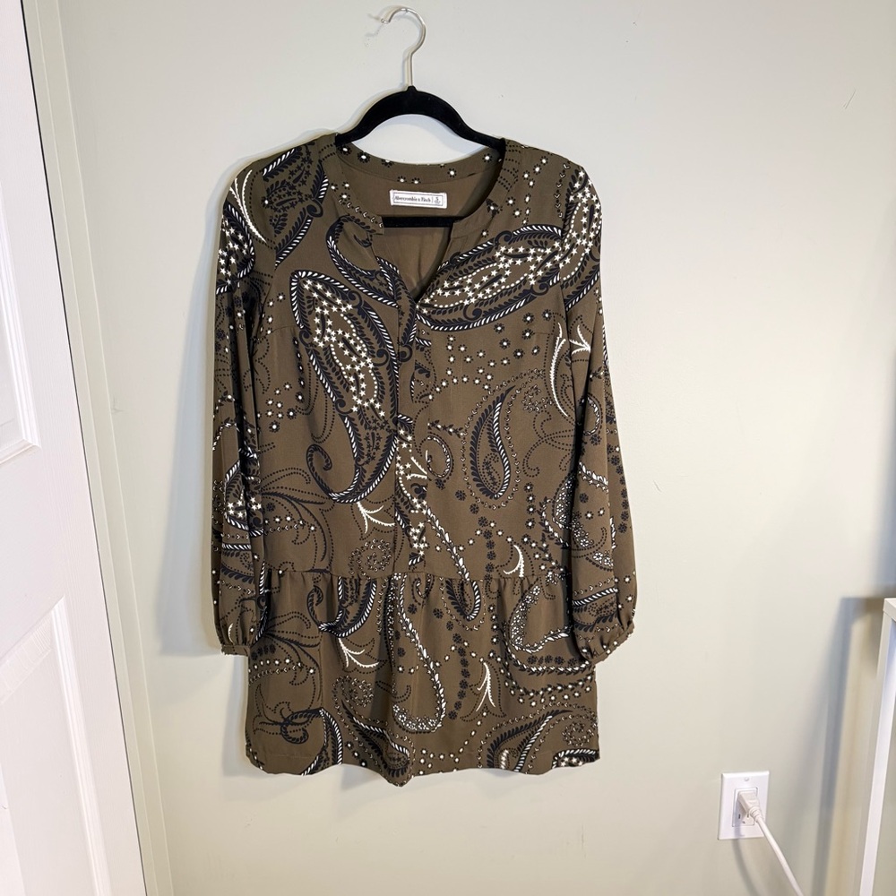 Abercrombie & Fitch Khaki Paisley Long Sleeve Dress